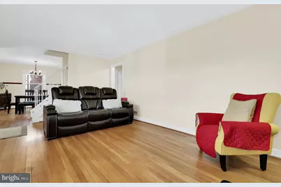 7012 Warfield Road, Gaithersburg, MD 20882 - Photo 5