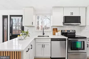 47 Dufief Ct, North Potomac, MD 20878 - Photo 9