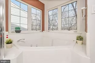 22 Waddington Ct, Rockville, MD 20850 - Photo 27