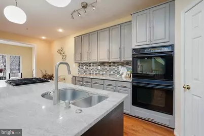 22 Waddington Court, Rockville, MD 20850 - Photo 9