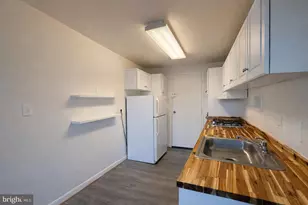 10201 Grosvenor Pl, Rockville, MD 20852 - Photo 13