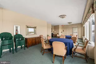 10201 Grosvenor Pl, Rockville, MD 20852 - Photo 37