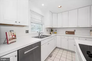 15825 Glacier Ct, North Potomac, MD 20878 - Photo 19