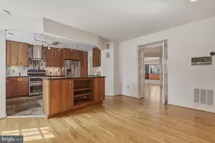 10804 Brewer House Rd, Rockville, MD 20852 - Photo 13