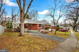 11206 Ashley Dr, Rockville, MD 20852 - Photo 3