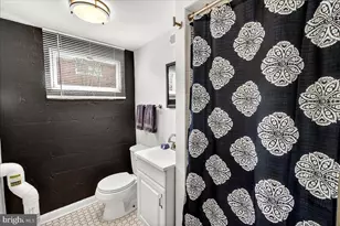 11206 Ashley Dr, Rockville, MD 20852 - Photo 43