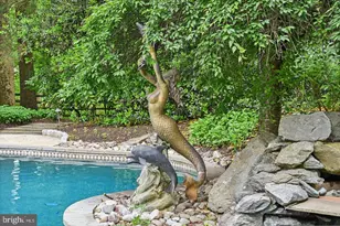 9939 Bentcross Dr, Potomac, MD 20854 - Photo 7