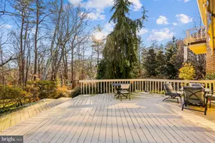 9939 Bentcross Dr, Potomac, MD 20854 - Photo 21