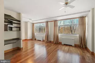 10401 Grosvenor Pl, Rockville, MD 20852 - Photo 9