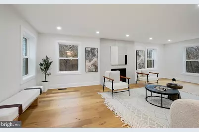 9201 Farnsworth, Potomac, MD 20854 - Photo 7