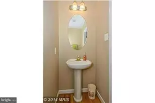 13606 Mills Farm Rd, Rockville, MD 20850 - Photo 9