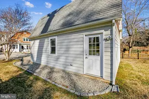 10237 Parkwood Dr, Kensington, MD 20895 - Photo 43