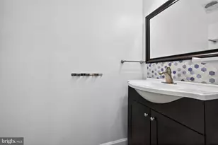 680 Azalea Dr, Rockville, MD 20850 - Photo 9