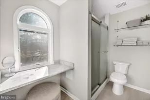 20601 Miracle Dr, Gaithersburg, MD 20882 - Photo 33