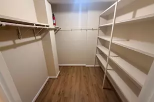 10201 Grosvenor Pl, Rockville, MD 20852 - Photo 7