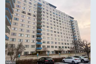10201 Grosvenor Place #818, Rockville, MD 20852 - Photo 23