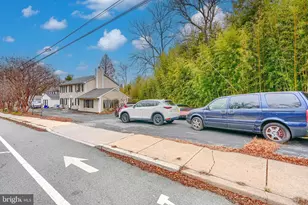 9301 Old Georgetown Rd, Bethesda, MD 20814 - Photo 3