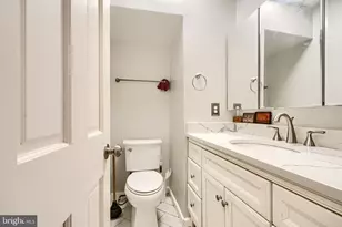 9301 Old Georgetown Rd, Bethesda, MD 20814 - Photo 19