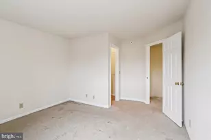 5708 Chapman Mill Dr, Rockville, MD 20852 - Photo 15