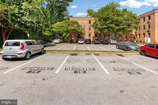 4818 Chevy Chase Dr, Chevy Chase, MD 20815 - Photo 27