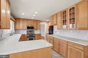 14917 Claude Ln, Silver Spring, MD 20905 - Photo 9