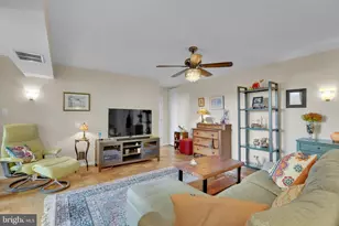 4601 N Park Ave, Chevy Chase, MD 20815 - Photo 5