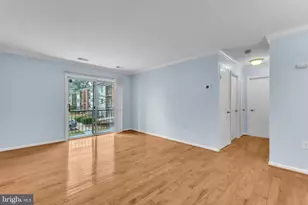 18334 Streamside Dr, Gaithersburg, MD 20879 - Photo 9