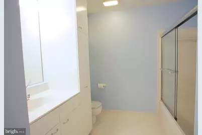 913 Hillside Lake Terrace #410, Gaithersburg, MD 20878 - Photo 15