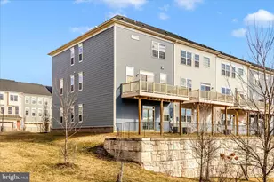 10211 Travilah Grove Cir, Rockville, MD 20850 - Photo 51