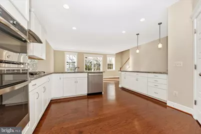 10211 Travilah Grove Circle, Rockville, MD 20850 - Photo 19