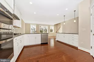 10211 Travilah Grove Cir, Rockville, MD 20850 - Photo 19