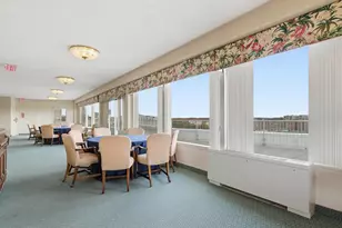 10201 Grosvenor Pl, Rockville, MD 20852 - Photo 41