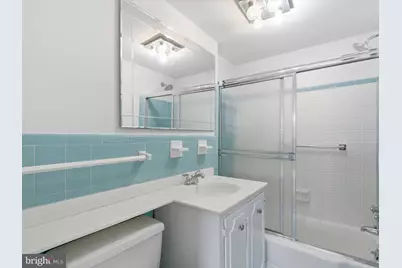 10201 Grosvenor Place #1001, Rockville, MD 20852 - Photo 29