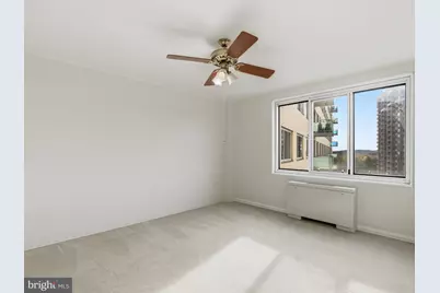 10201 Grosvenor Place #1001, Rockville, MD 20852 - Photo 21