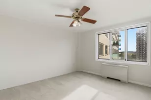 10201 Grosvenor Pl, Rockville, MD 20852 - Photo 21