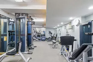 10201 Grosvenor Pl, Rockville, MD 20852 - Photo 43