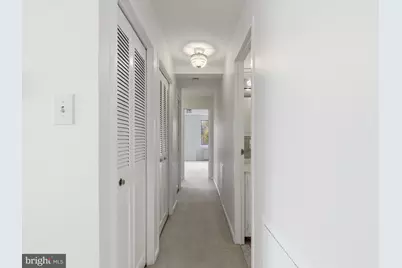 10201 Grosvenor Place #1001, Rockville, MD 20852 - Photo 23