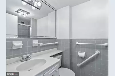 10201 Grosvenor Place #1001, Rockville, MD 20852 - Photo 23