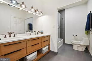 9646 Eagle Ridge Dr, Bethesda, MD 20817 - Photo 25