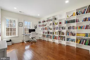 9646 Eagle Ridge Dr, Bethesda, MD 20817 - Photo 19