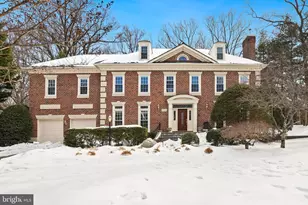 9646 Eagle Ridge Dr, Bethesda, MD 20817 - Photo 1