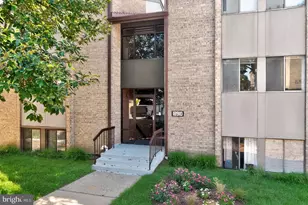 18910 Smoothstone Way, Montgomery Village, MD 20886 - Photo 23