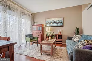 1320 Fenwick Ln, Silver Spring, MD 20910 - Photo 7