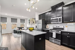 19708 Preservation Mews, Montgomery Village, MD 20886 - Photo 9