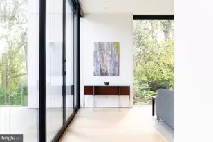 9119 Levelle Dr, Chevy Chase, MD 20815 - Photo 9