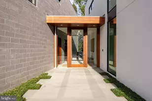 9119 Levelle Dr, Chevy Chase, MD 20815 - Photo 5