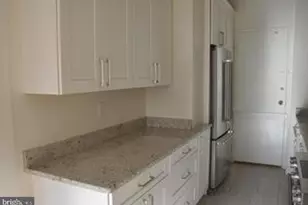 10500 Rockville Pik, Rockville, MD 20852 - Photo 5