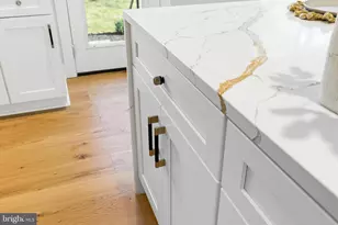 8613 Hartsdale Ave, Bethesda, MD 20817 - Photo 19