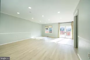 19 Earth Star Pl, Gaithersburg, MD 20878 - Photo 3