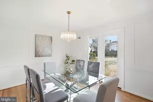 8802 Liberty Ln, Potomac, MD 20854 - Photo 5